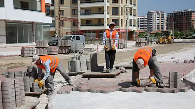 Bordür parke çalışmalarında yoğun tempo