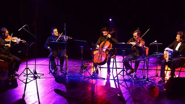 Borusan Quartet Ve Burhan Öçal hayranlarıyla buluştu