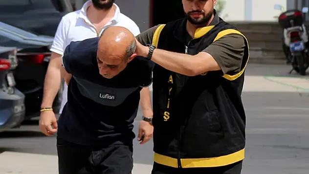 Boşandığı karısını öldürdü, 'Amacım eşim ya da oğluma zarar vermek değildi' dedi