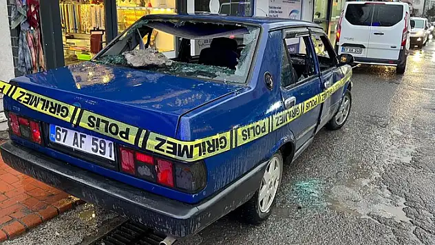 Boşanma aşamasındaki eşini ağır yaralayıp firar etti
