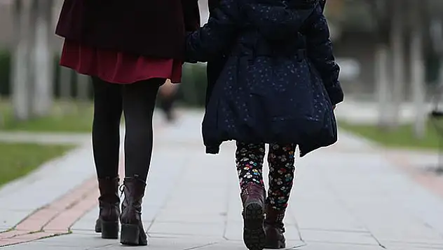Boşanmış anne çocuğuna soyadının verilmesini isteyebilecek