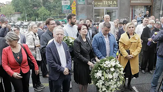 Bosna Hersek'te 26 yıl önce yaşanan pazar yeri katliamının kurbanları törenle anıldı
