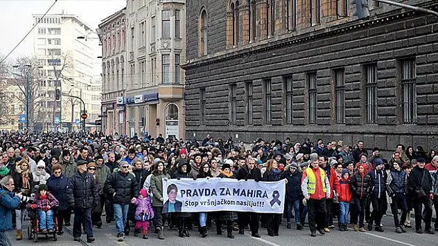 Bosna Hersek'te 'okullarda şiddet' protesto edildi