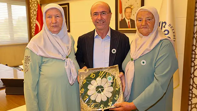 Bosnalı şehit anneleri Selçuklu Belediye Başkanı Pekyatırmacı'yı ziyaret etti