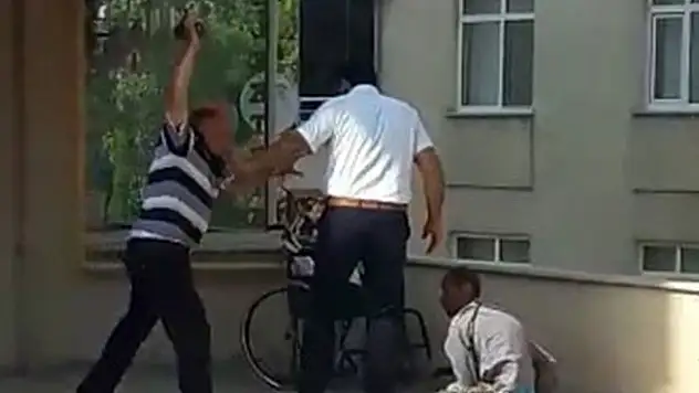 Böyle baba olmaz olsun!