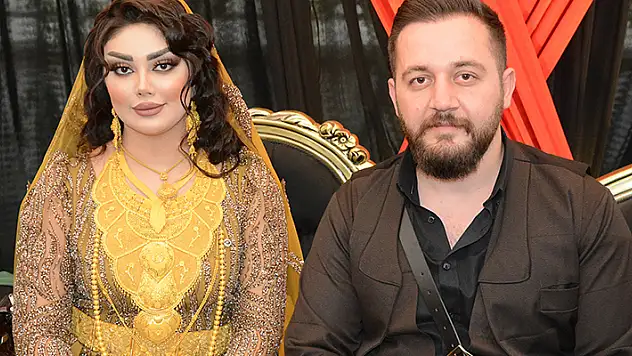 Böyle düğün görülmedi: Damada 5 milyon 300 bin lira, İranlı geline 15 kilo altın takıldı
