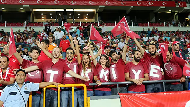Böyle seyirci topluluğu görmedik