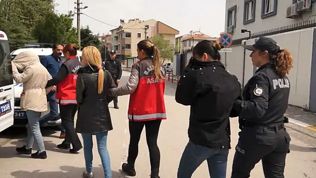Böylesi görülmedi! Pos makinesiyle taksitli fuhuş yaptılar