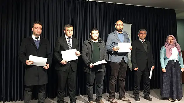 Bozkır'da 17 okula 'Beyaz Bayrak' verildi