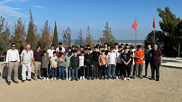 Bozkır'da hafızlık öğrencileri 3 günlük geziyle ödüllendirildi
