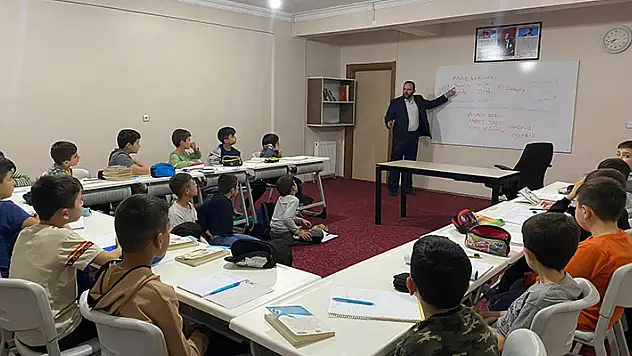 Bozkır'da ​​Kuran Kursu Akademi​si projesi hayata geçiriliyor
