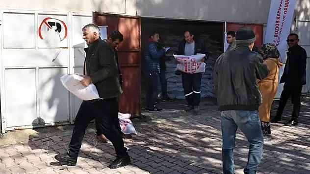 Bozkır'da yüzde 50 hibeli nohut tohumu dağıtıldı
