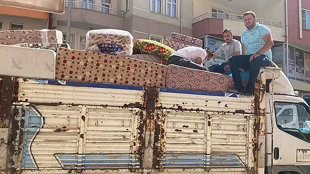 Bozkır'dan Manavgat'a yardım kamyonu
