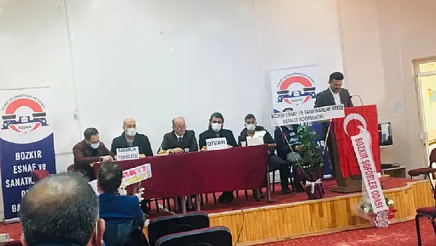 Bozkır Esnaf ve Sanatkarlar Odası Başkanı Yavuzer, güven tazeledi
