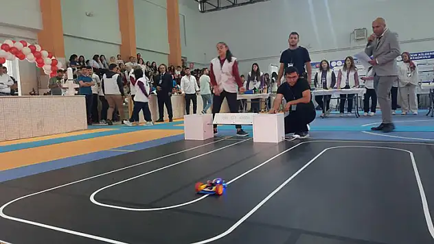 Bozkır'da 1. Bilim Şenliği açıldı