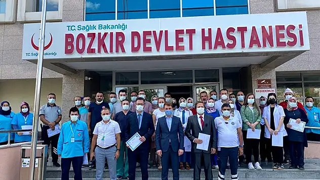 Bozkır'da sağlık çalışanlarına başarı ve teşekkür belgesi verildi

