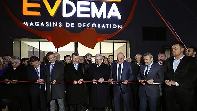 Bozkırlı iş insanı Fransa'da mağaza açtı