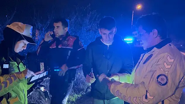 'Brezilya'ya gidiyorum' demişti, üzerine sürüp kaçtığı polise yakalandı