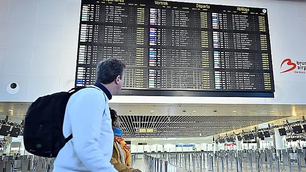 Brüksel Havalimanı'nda bu yıl grev nedeniyle 2 bin 395 uçuş iptal edildi