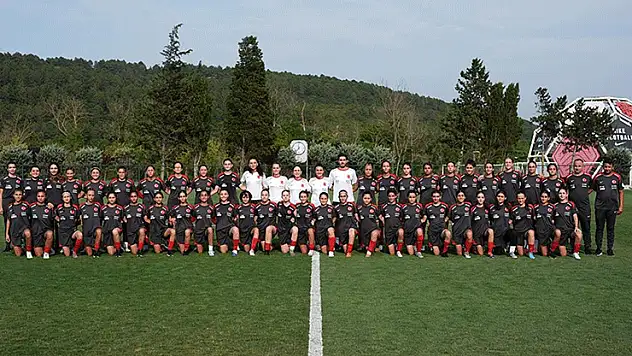 'BtcTurk ile Yeni Nesil Sahada' projesiyle genç sporcular, UEFA Gelişim Turnuvası hazırlıklarına başladı