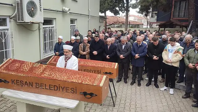 Bu acının tarifi yok: Baba ve oğlu aynı gün hayatını kaybetti
