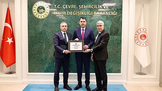 'Bu beratı tüm depremzede kardeşlerimiz adına alıyorum'