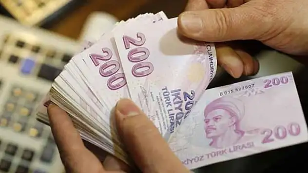 Bu bir ilk olacak! 1422 lira maaş