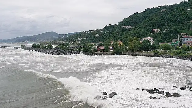 Bu bölgelerde yaşayanlar dikkat: Meteorolojiden yurdun çeşitli bölgeleri için fırtına ve sağanak uyarısı
