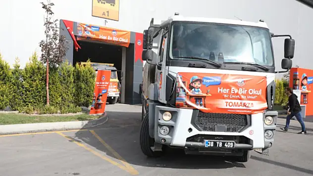 Bu ilde 20 bin öğrenciye çalışma masası ve kitaplık dağıtıldı
