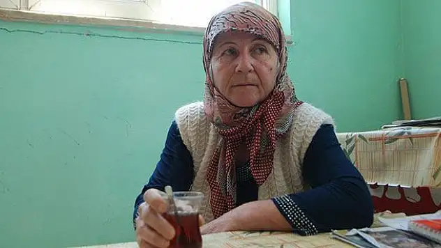 Bu kahvehanenin işletmecisi kadın