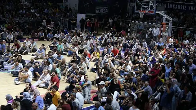 Bu kalabalık ne maç, ne konser için