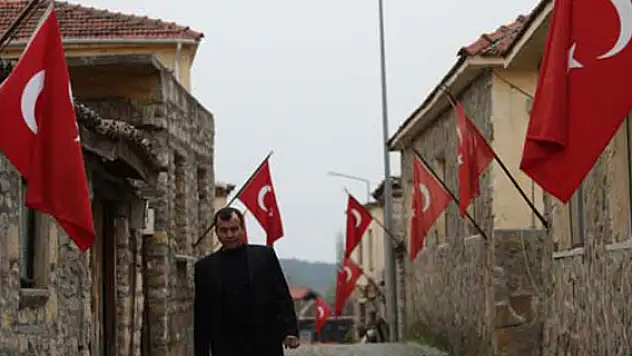 Bu köyde her eve bayrak asıldı çünkü