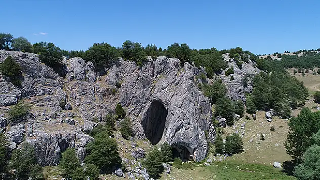 Bu mağaraya Eskişehir'den giren Bolu'dan çıkıyor