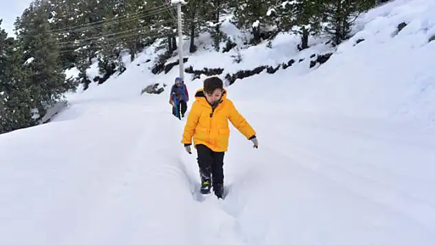 Bu sene en çok kar yağışını Antalya gördü: 1 metreyi geçti