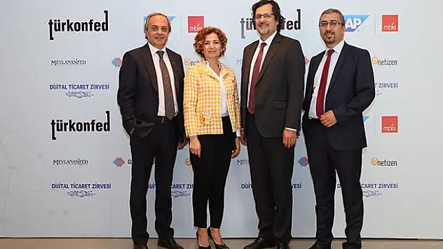 ''Bu zamanın yeni efendisi dijitalleşmedir''