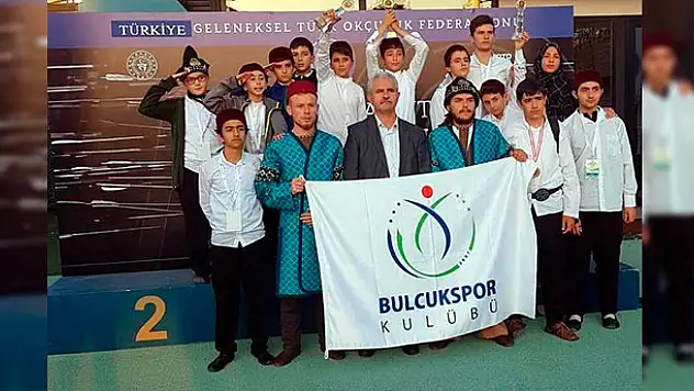 Bulcukspor geleneksel okçulukta kupaları topladı