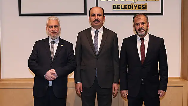 Bulgaristan Müslümanları Başmüftüsü Başkan Altay'ı ziyaret etti