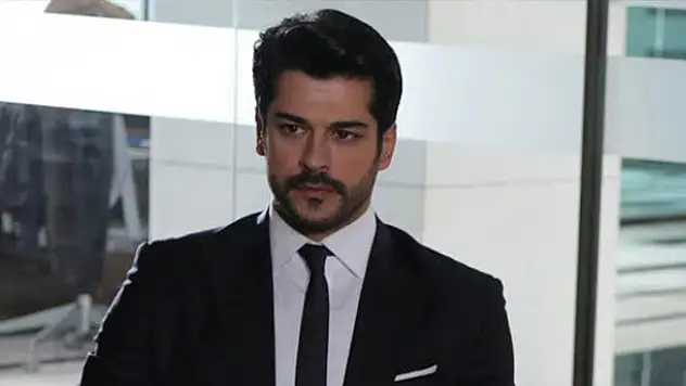 Burak Özçivit rekor ücrete 'evet' dedi