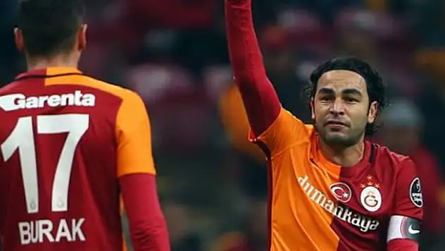Burak Yılmaz, hakemin korner kararını değiştirtti!