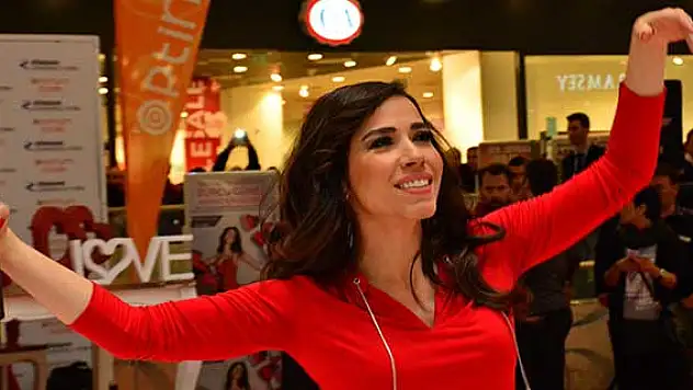 Burcu Güneş: 'İçimde Çılgın Bir Kadın Var'