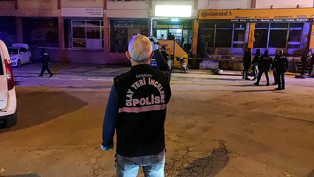 Burdur'da bir kişi aynı mekanda karşılaştığı husumetlisi tarafından öldürüldü
