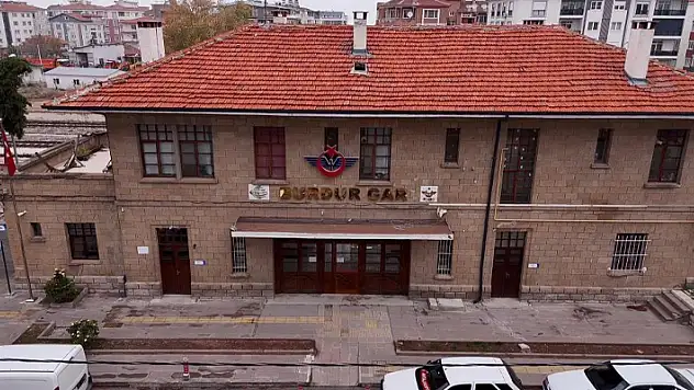 Burdur'a 15 yıl sonra yolcu treni geliyor
