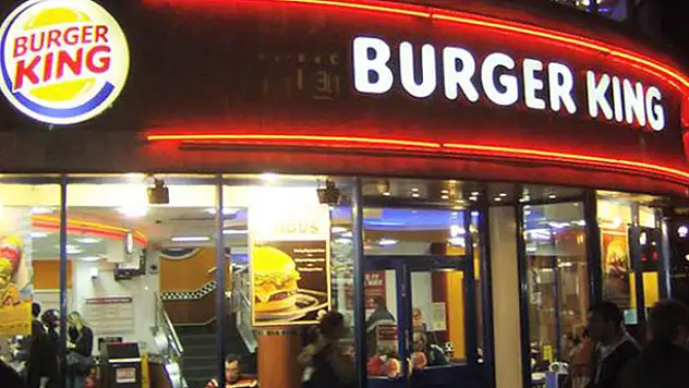 Burger King'in sahibi Popeyes'i satın alıyor