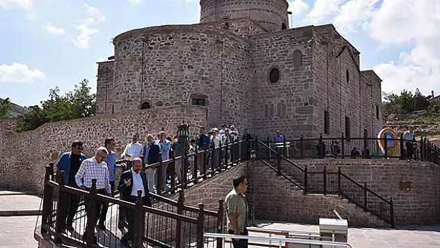 Bürokratlar Selçuklu'nun sembol mekanlarını gezdi