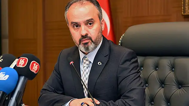 Bursa Büyükşehir Belediye Başkanı Alinur Aktaş belediye şirketlerinde kendini görevlendirdi