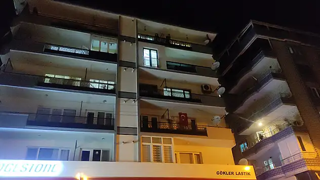 Bursa'da, 4'üncü kattaki evinin balkonundan düşüp öldü
