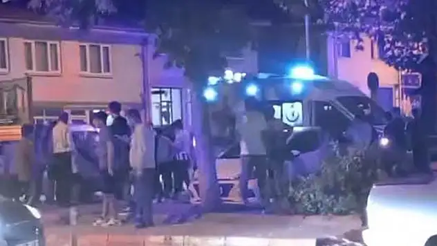 Bursa'da bir kişi, 10 bin TL borç aldığı arkadaşını bacağından bıçakladı
