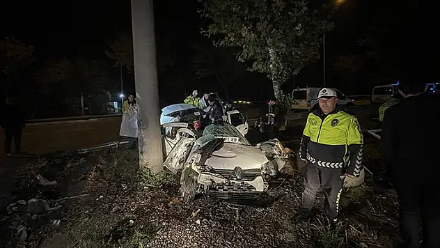Bursa'da doğum günü eğlencesi dönüşü meydana gelen kazada 3 kişi öldü
