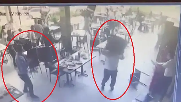 Bursa'da garsona, 'Yemeği geç getirdin' dayağı

