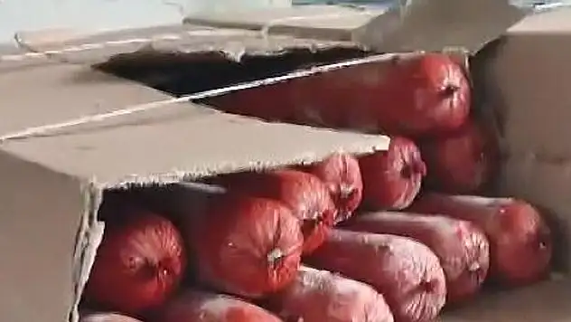 Bursa'da, sağlıksız koşullarda işlenen 3 ton 800 kilo et imha edildi
